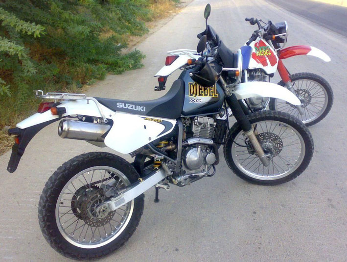 Suzuki dr250r s